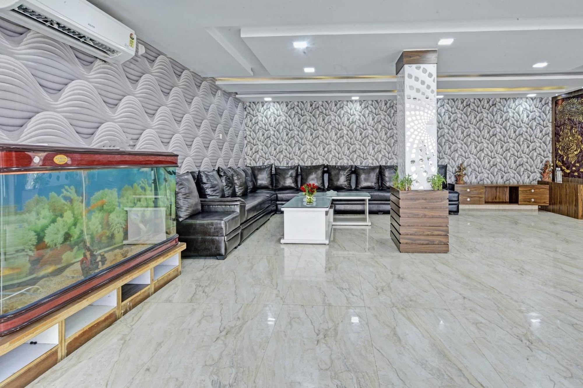 Hotel O Jagat Palace รานจี ภายนอก รูปภาพ